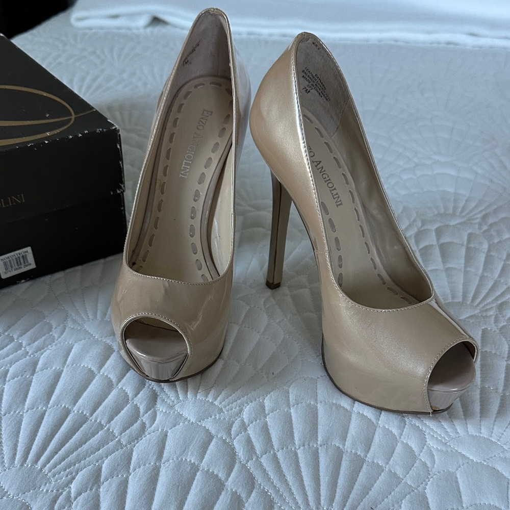 Enzo Angiolini Nude Peep-Toe Heels